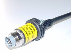Kabelkonfektion, DIN-Kabelstecker, mit Gitterknickschutztülle umspritzt, Zugentlastung, 360°-EMV Schirmung, Schutzart IP67, ATEX-Schutzhülse.